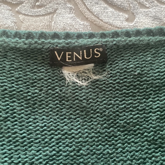 Venus green top - Picture 5 of 5